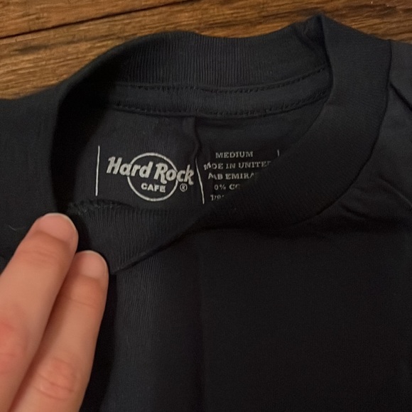 NWT Hard Rock Cafe - Picture 2 of 2